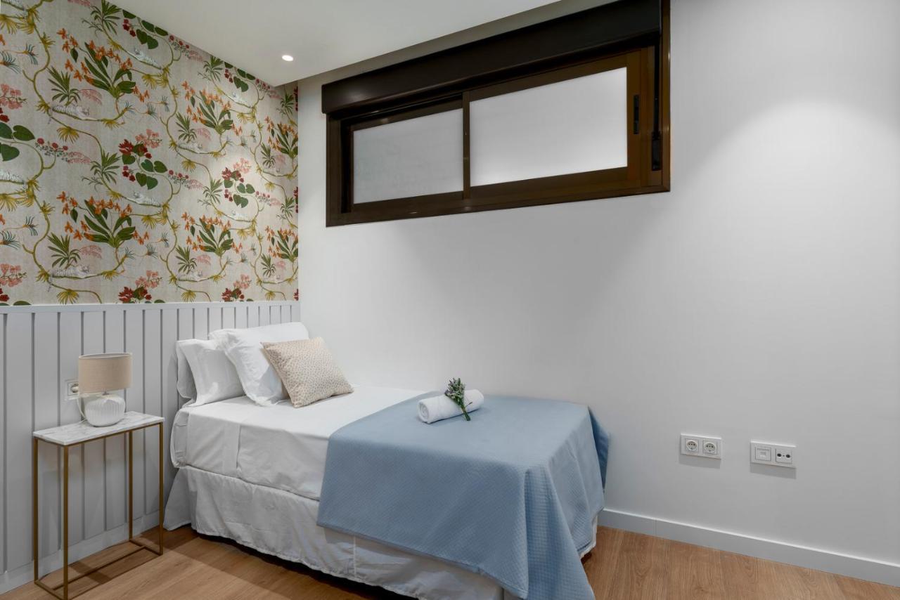 Atico Plaza Del Teatro 3 Habitaciones มาลากา ภายนอก รูปภาพ