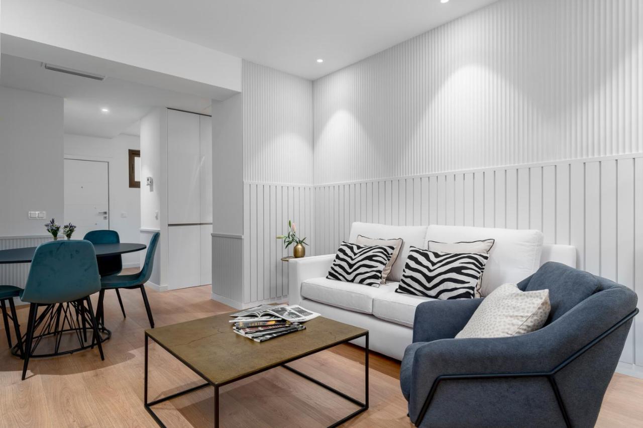 Atico Plaza Del Teatro 3 Habitaciones มาลากา ภายนอก รูปภาพ